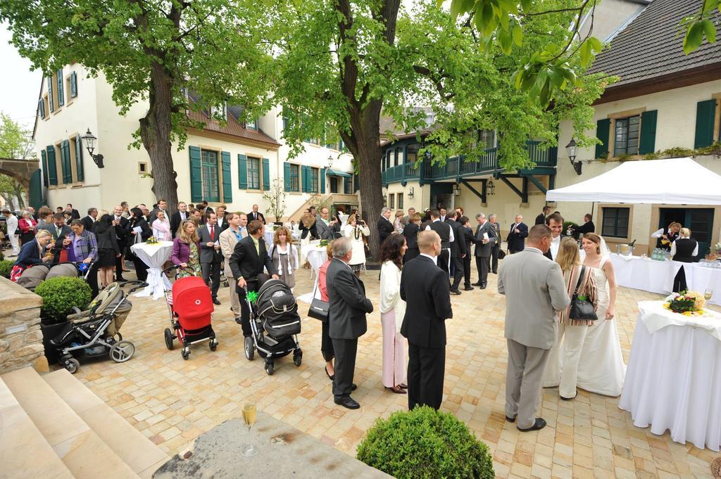 Deidesheimer Hof Exterior photo